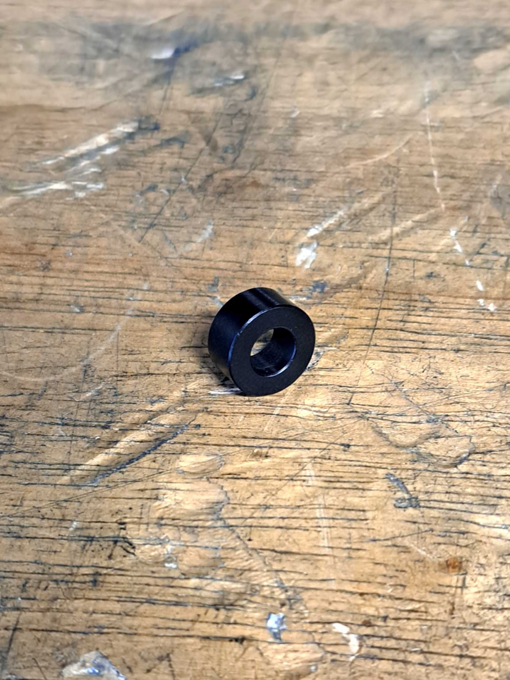 Abstandshalter Aluminium für z. Bsp. R&M Frontgepäckträger 6,2 mm Bohrung