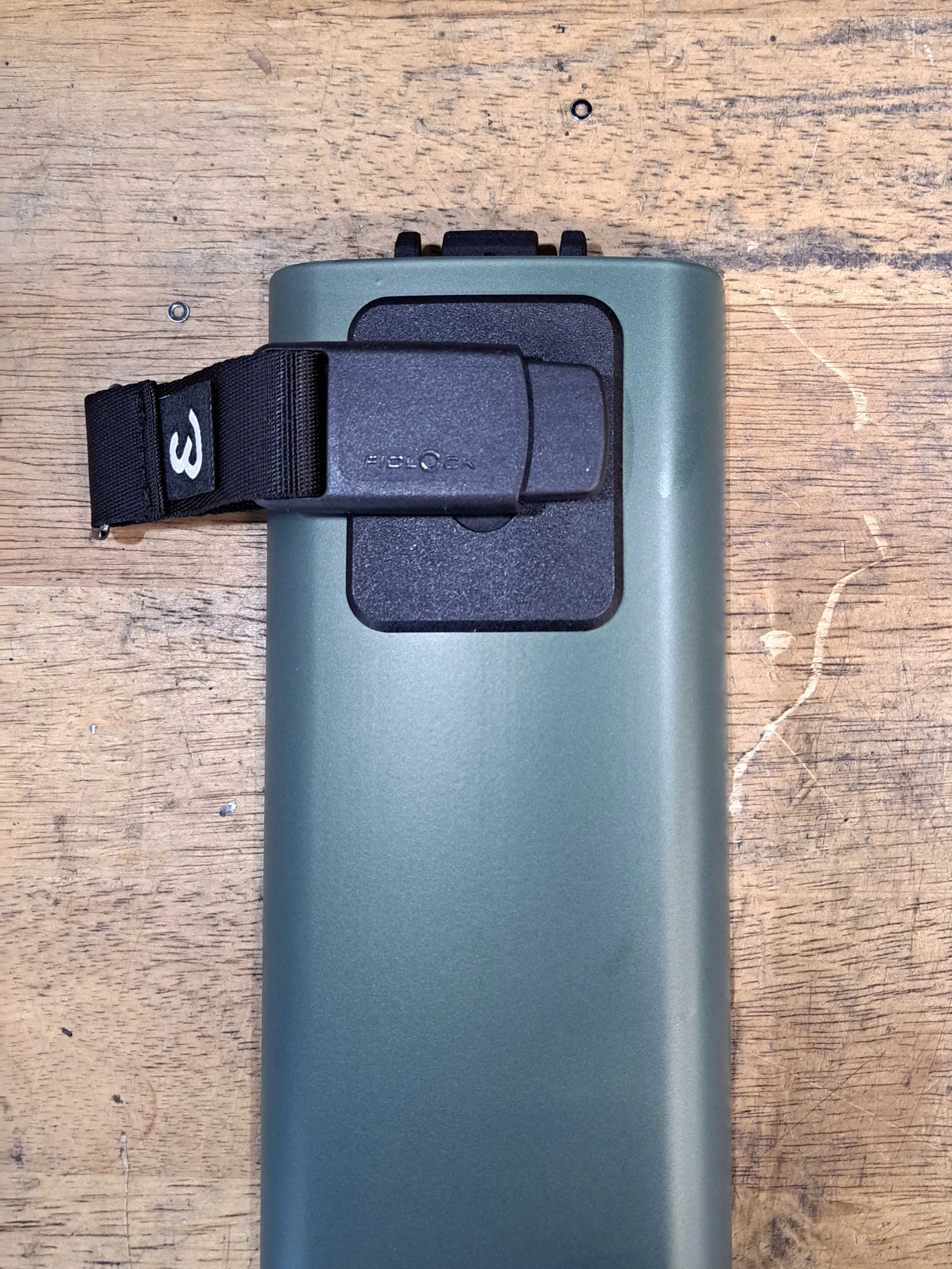 R&M Fidlock Akkucover Schlüssel R&M Fidlock Akkucover Schlüssel